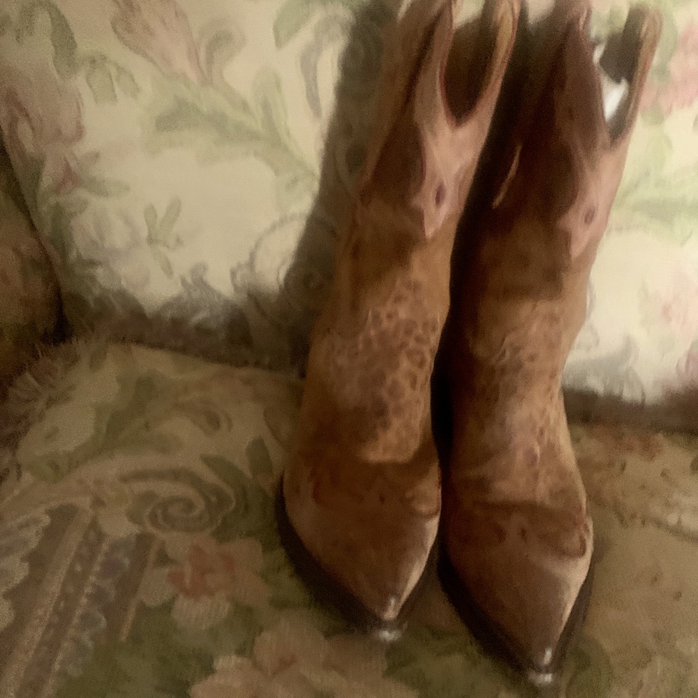 Old gringo women’s boots, 6.5 B